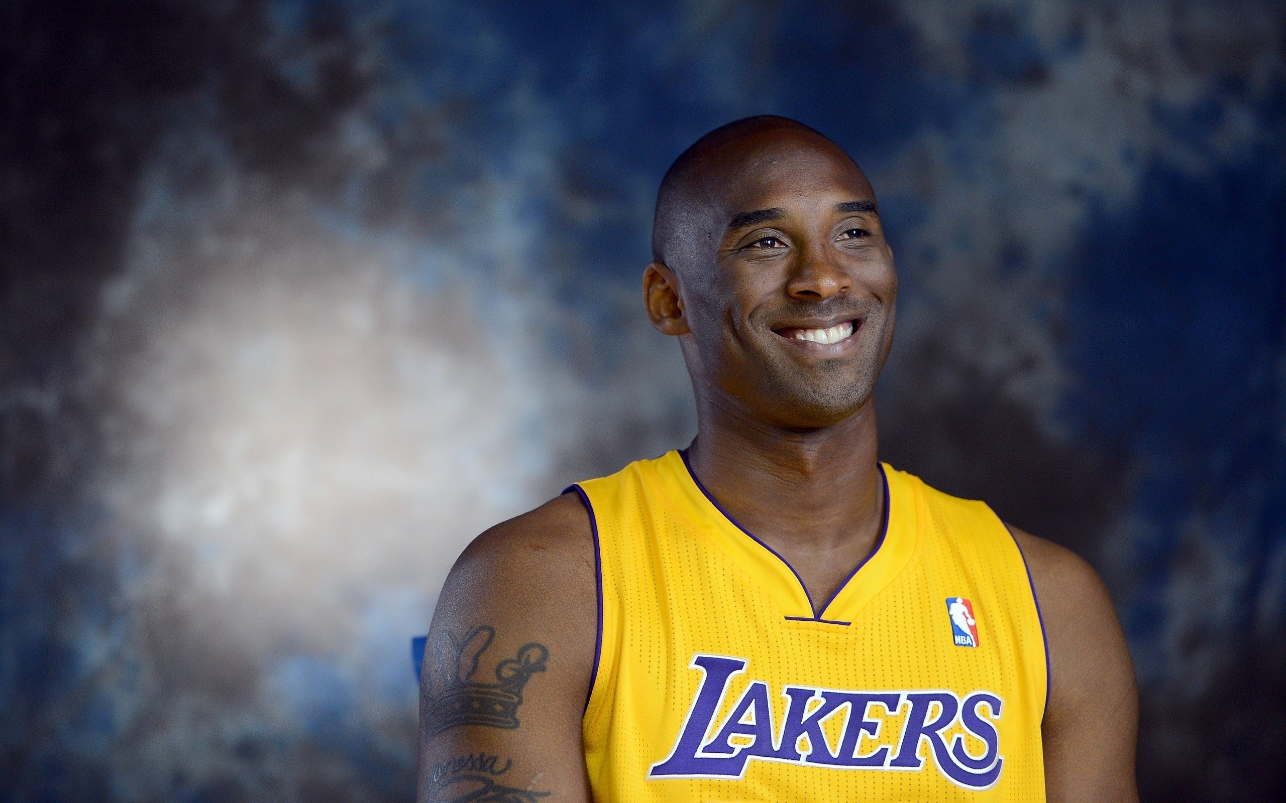 续约王哲林 续约王哲林