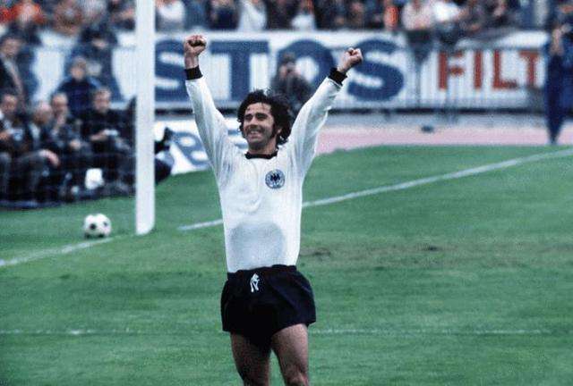 表现继续巩 表现继续巩